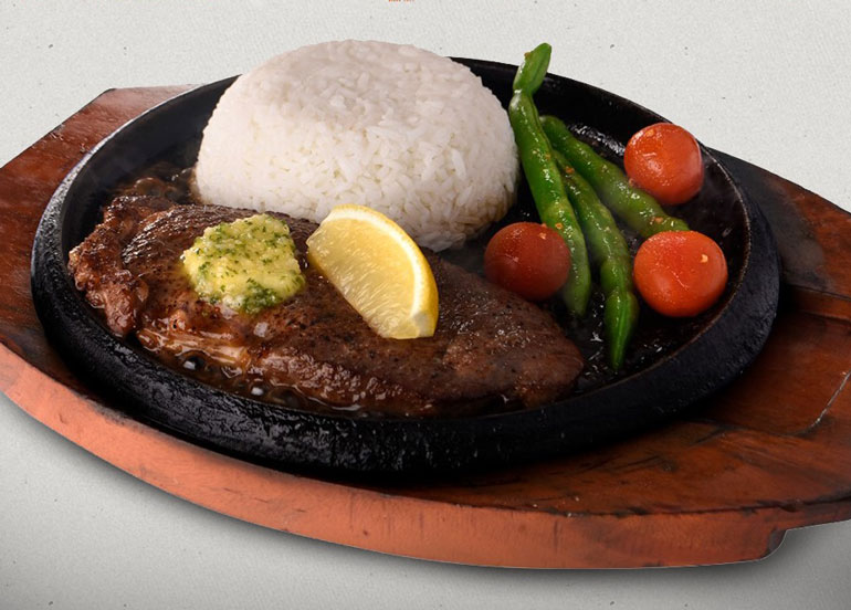 sizzlin-steak-meal