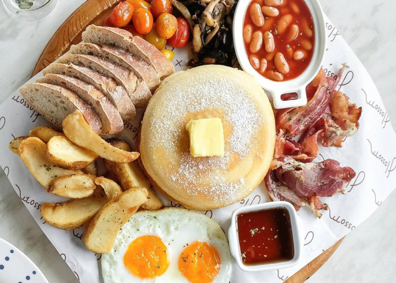 Flossom Cafe Ultimate English Breakfast