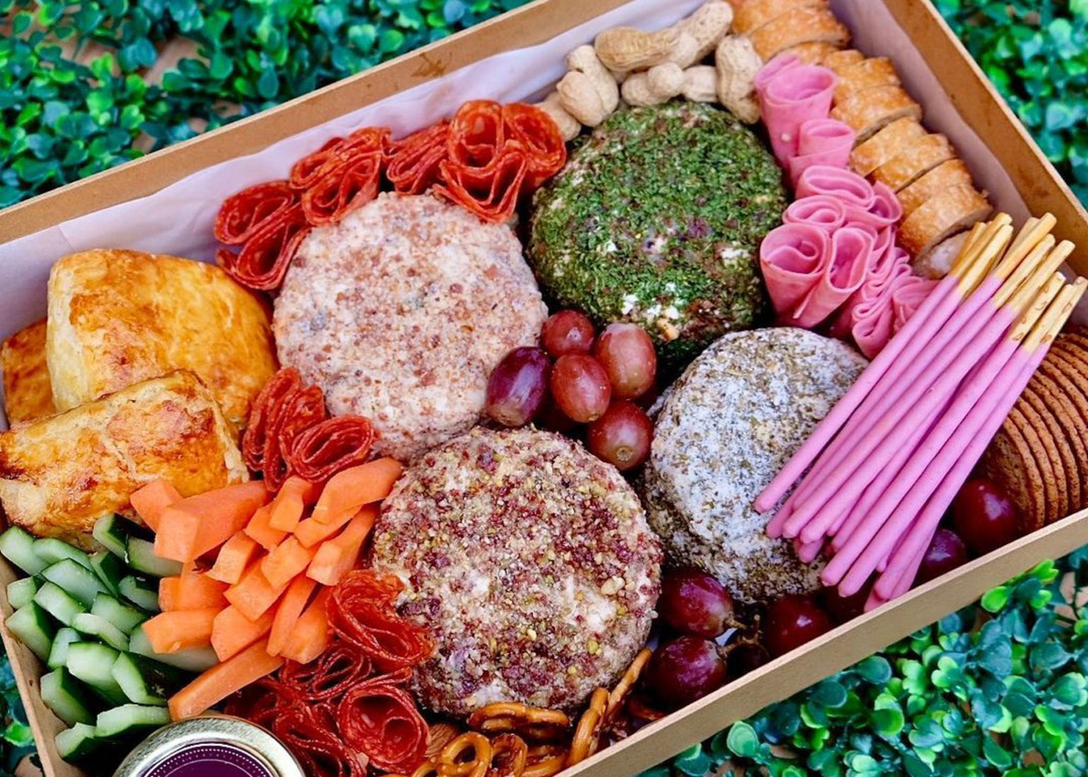 Where to order Grazing Boxes in the Metro Booky