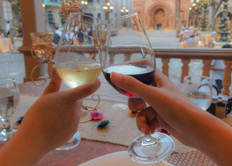 The Most Viewtiful Places for Al Fresco Dining Around Metro Manila Booky