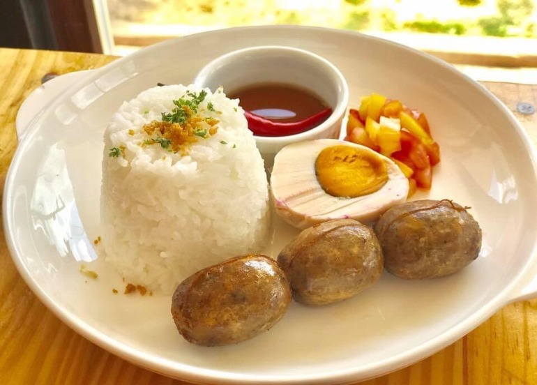 Longganisa silog farinas ilocos empanada