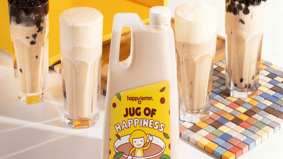 Happy Lemon’s Milk Tea is Now Available in a Jug! Booky